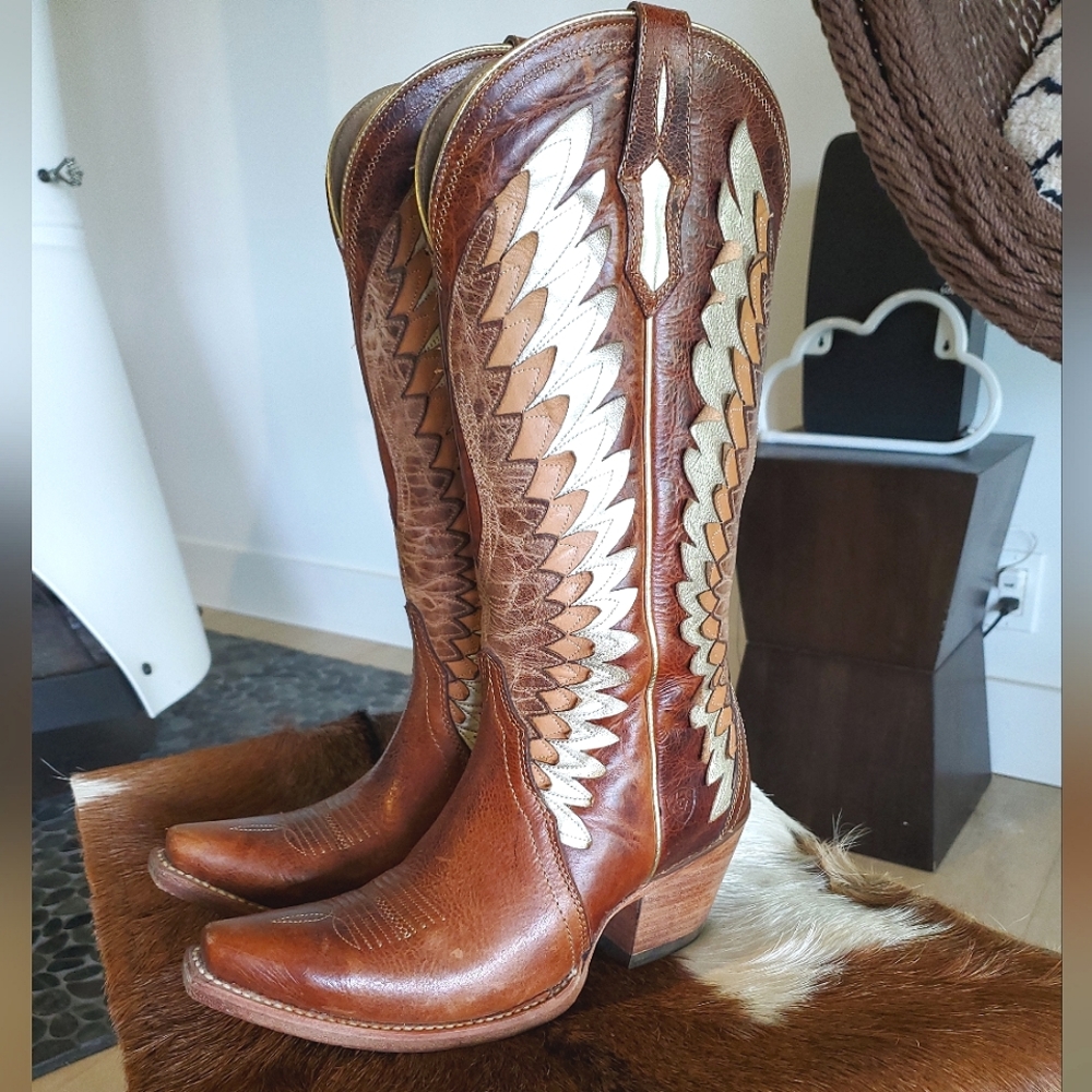 Ariat Western Boots with Leather tri-colored wings. Size 7. EUC
